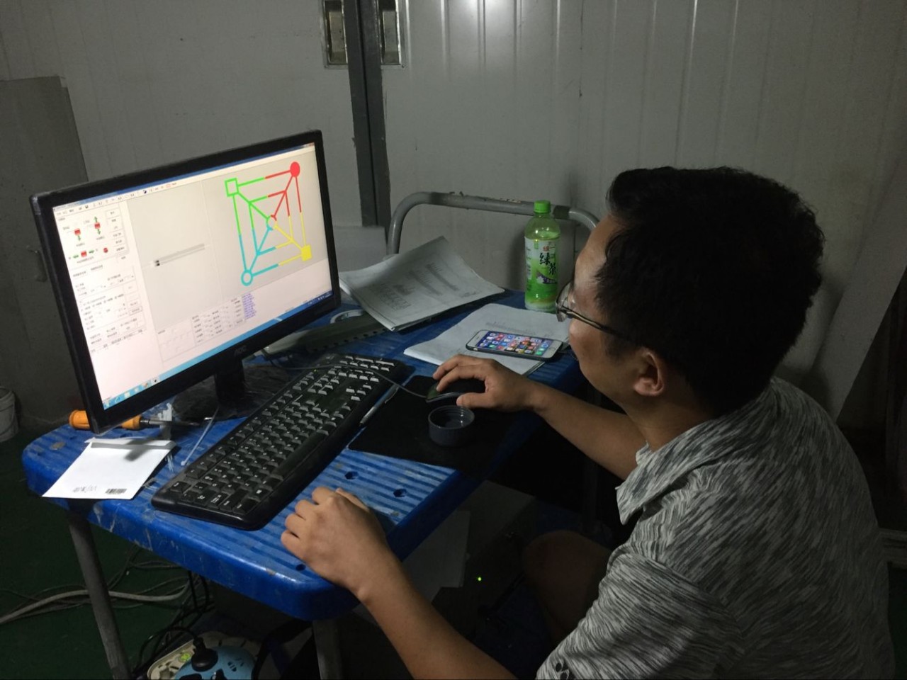 四激光、四振鏡、全球最大臺面陶瓷激光燒結(jié)3D打印機(jī)在中國下線