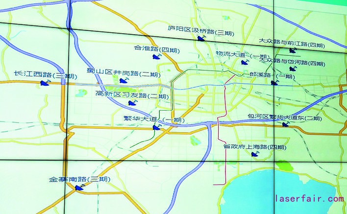 屏幕顯示機(jī)動(dòng)車遙感監(jiān)測點(diǎn)位實(shí)況