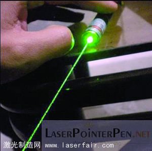 激光筆對兒童眼睛傷害巨大。