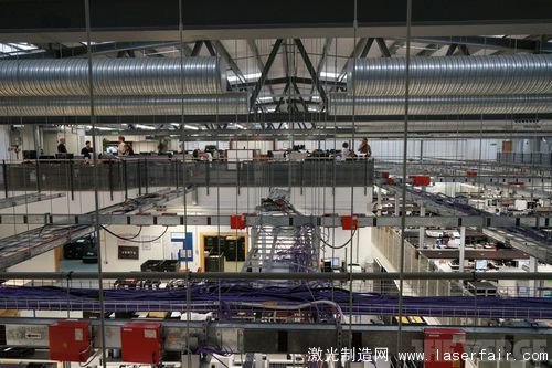 一探Vertu總部究竟：最奢侈的手機(jī)是怎么造出來的？